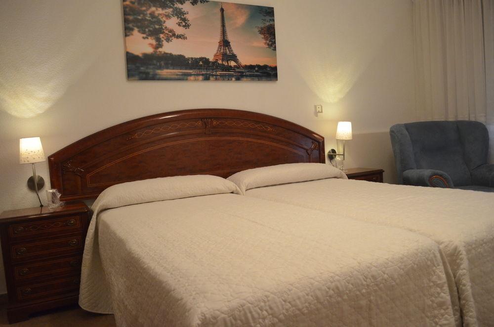 Iberos Jaen Bed & Breakfast ภายนอก รูปภาพ