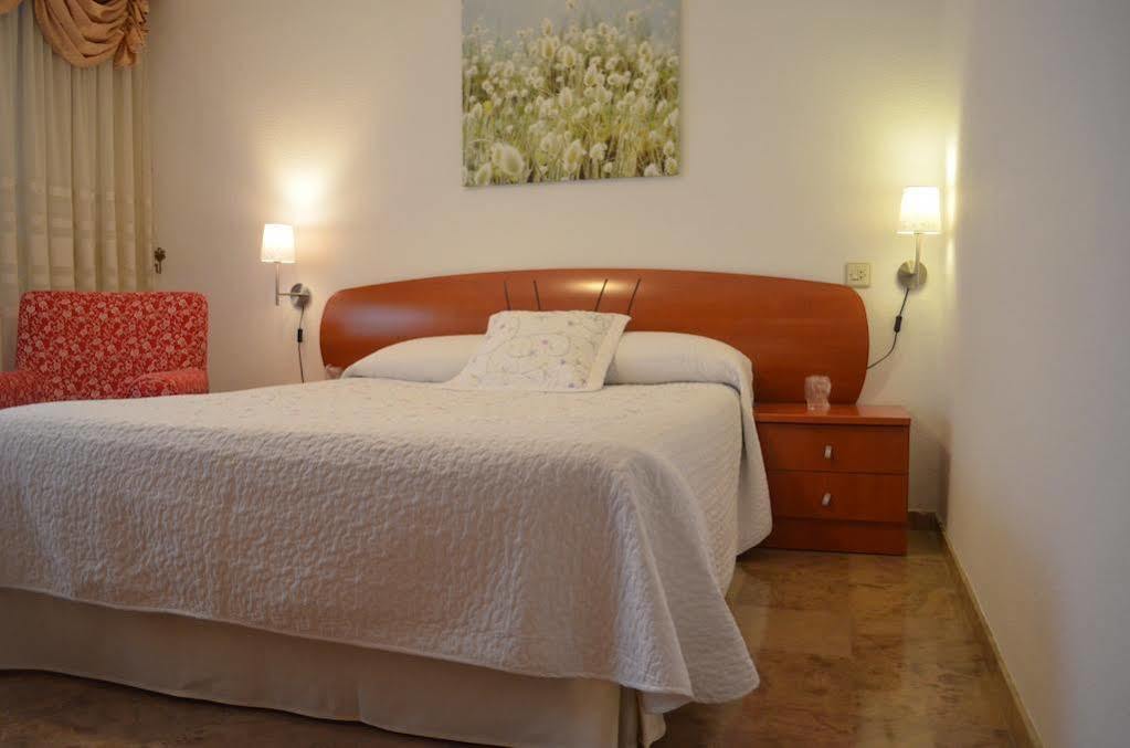 Iberos Jaen Bed & Breakfast ภายนอก รูปภาพ